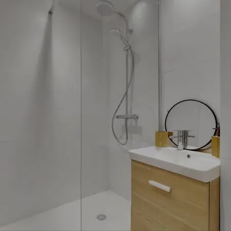 Appartement Neuf Pour 6, Parking Et Box, Au Calme Villeurbanne Esterno foto