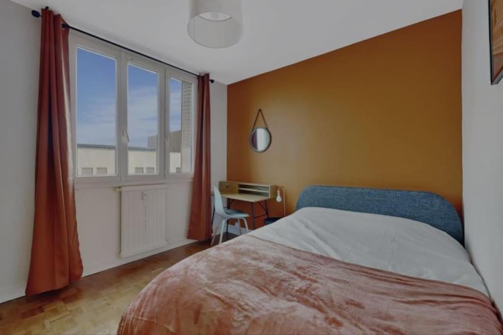 Neuf Pour 6, Parking Et Box, Au Calme * Villeurbanne